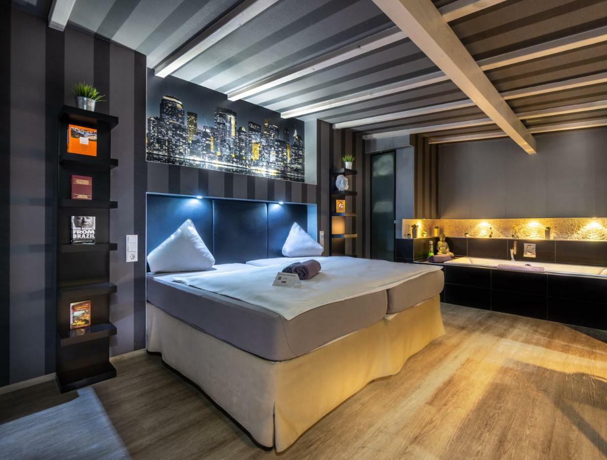 Sl'Otel - Das Stadthotel - Voll Klimatisiert Бернбург Екстер'єр фото