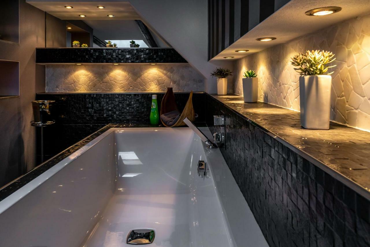 Sl'Otel - Das Stadthotel - Voll Klimatisiert Бернбург Екстер'єр фото