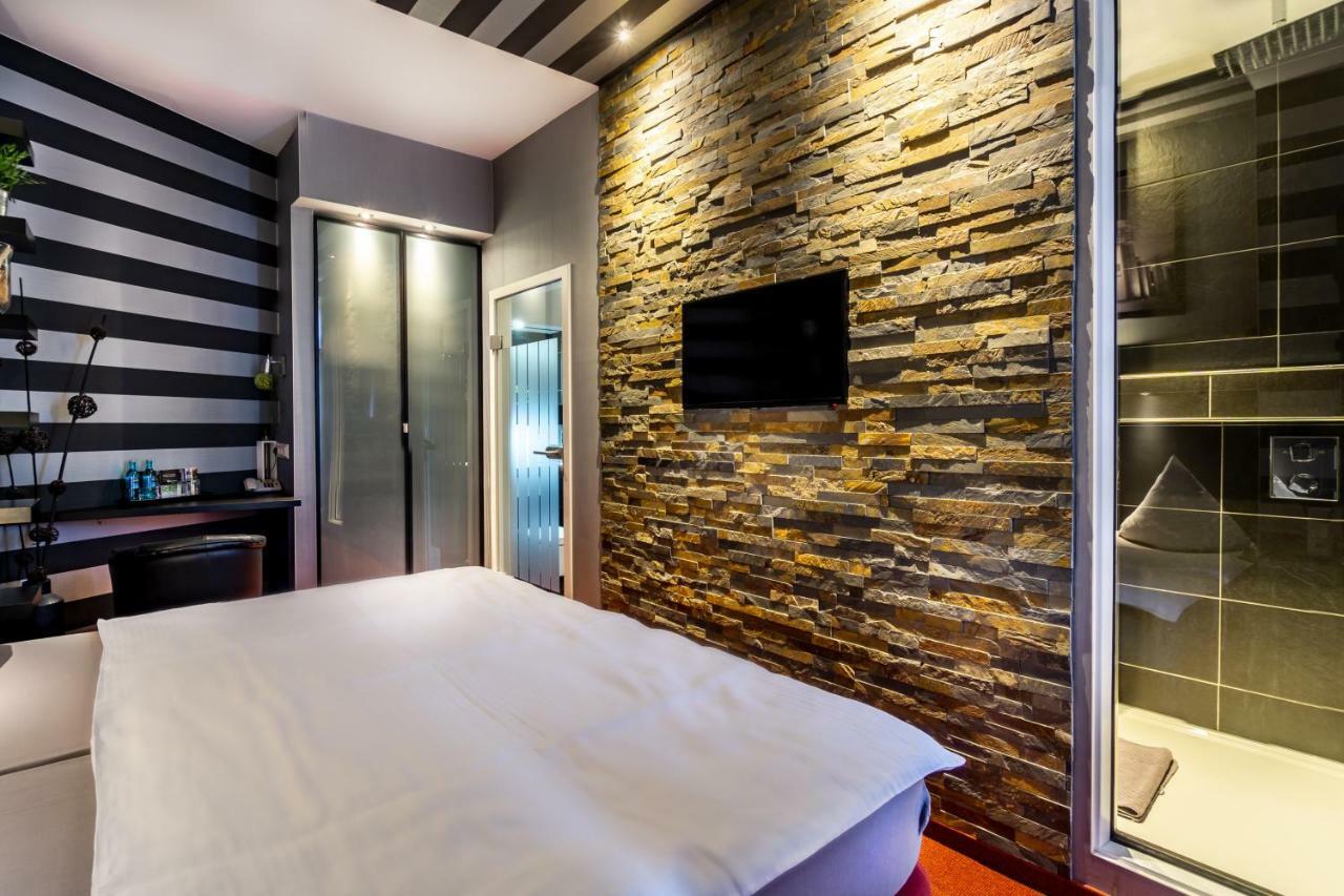 Sl'Otel - Das Stadthotel - Voll Klimatisiert Бернбург Екстер'єр фото